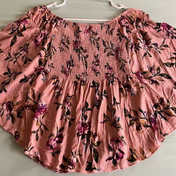 No Boundaries Blush Flower Print Smocked Circle Blouse - Picture 3 of 9